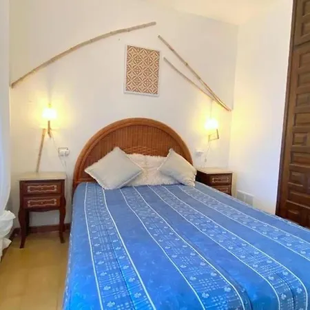 Bonito Con Terraza Y Aparcamiento Privado En - Hisp-312-69 * Roses
